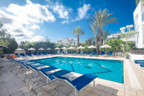 Pavlinia Hotel & Apartments